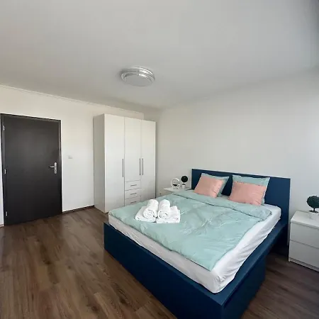 Apartment High Rise Cozy 2brd Flat *
